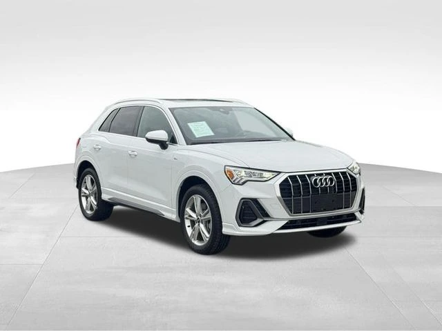 2023 Audi Q3 45 TFSI S Line Premium Plus quattro's photo