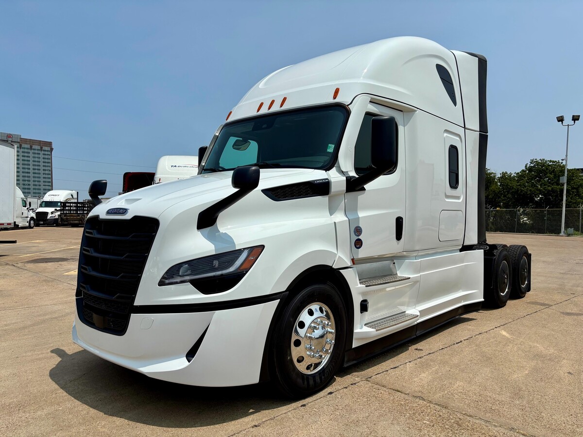 2027 FREIGHTLINER Cascadia
