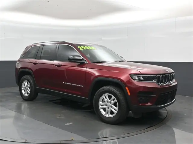 2024 Jeep Grand Cherokee Laredo photo 4