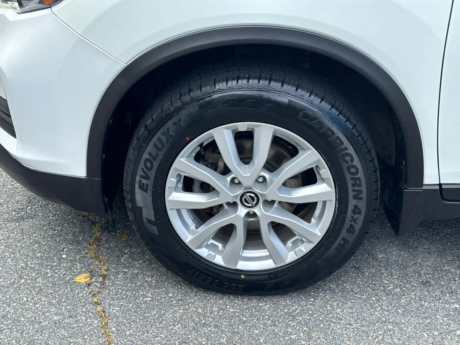 2020 Nissan Rogue S photo 10