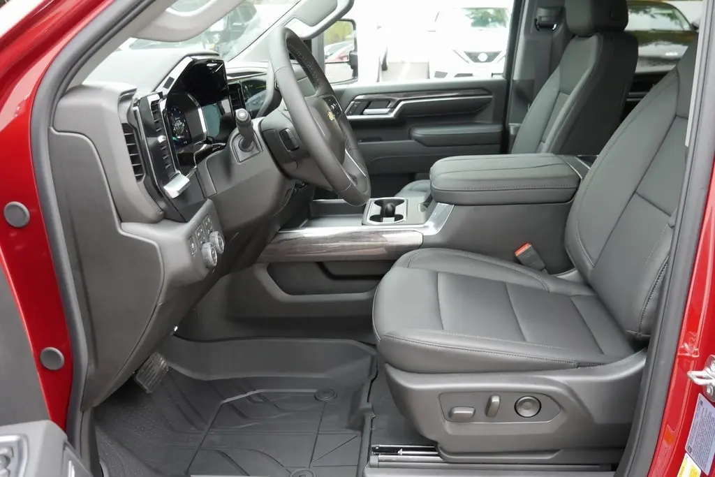 2026 Chevrolet Silverado LTZ photo 8