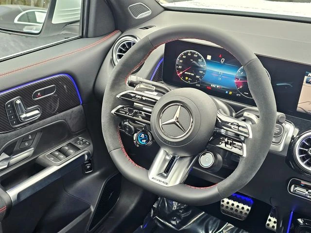 2026 Mercedes-Benz GLB AMG GLB 35 - Photo 26