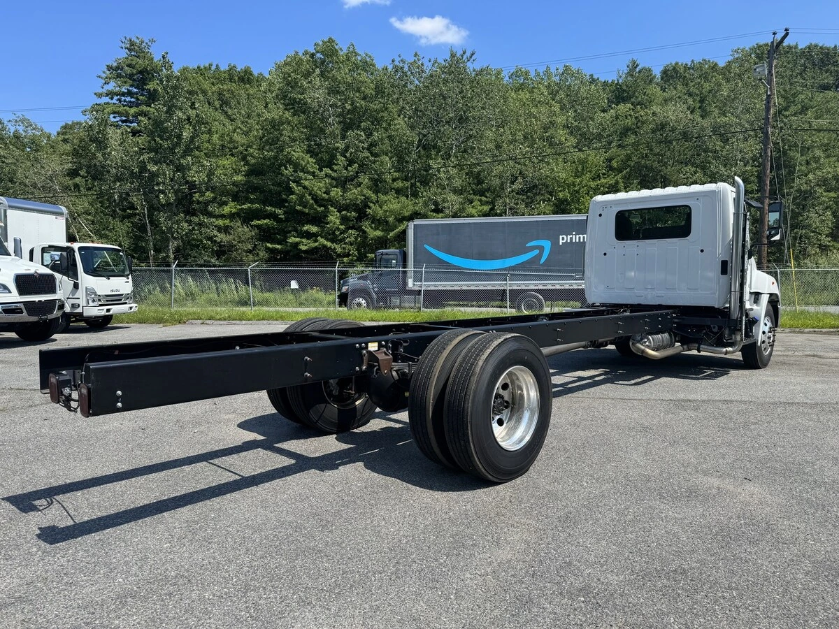 2024 Hino L6 in Wilmington, MA — photo 5