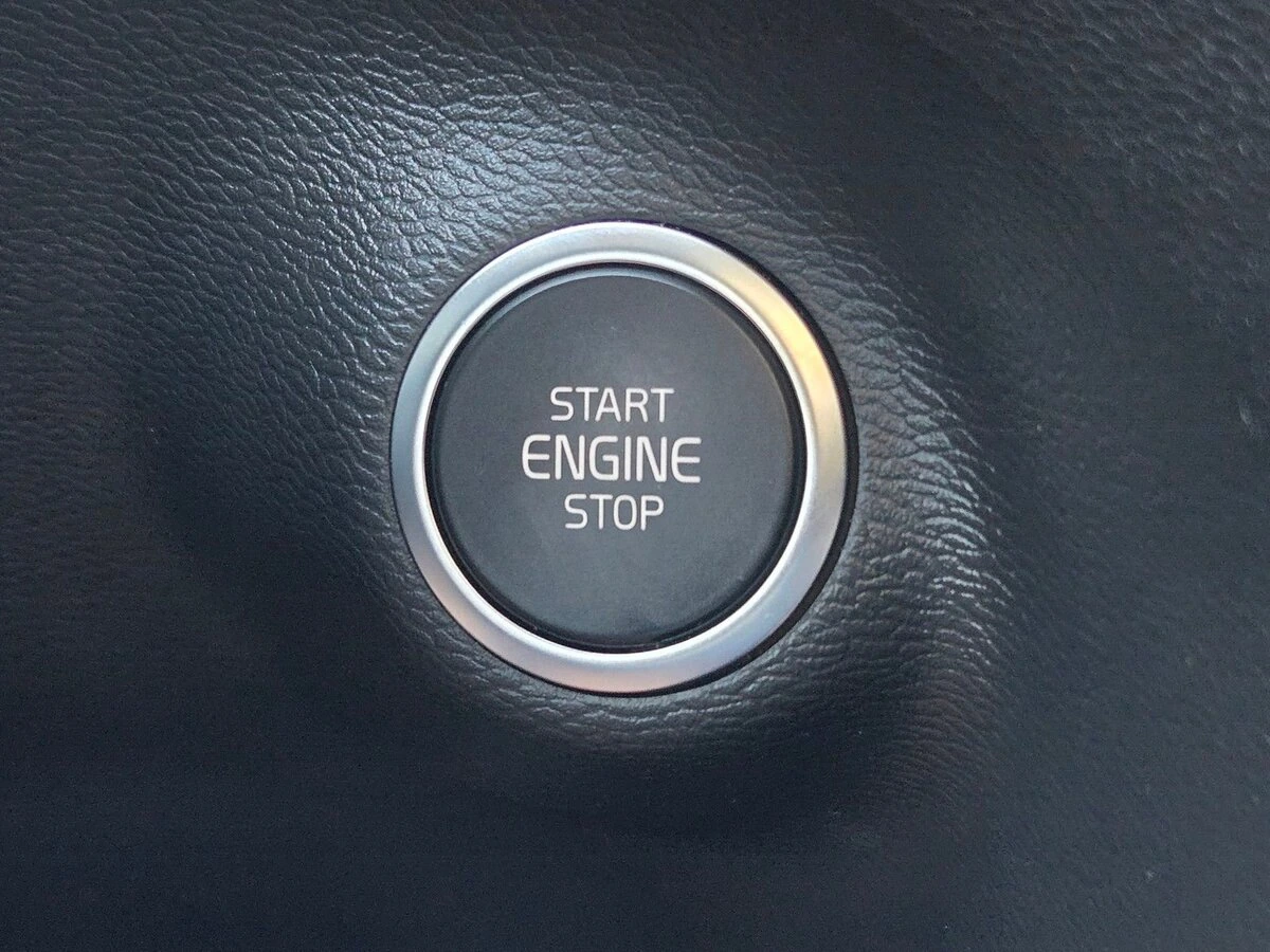 2023 Volvo - image 30