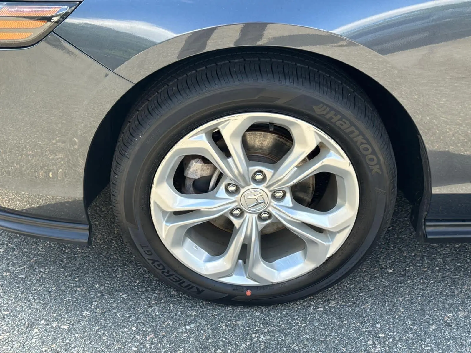 2023 Honda Accord LX photo 9