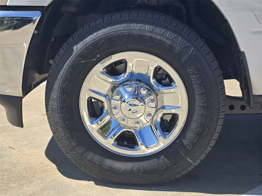 2026 Ram 2500 Tradesman photo 9