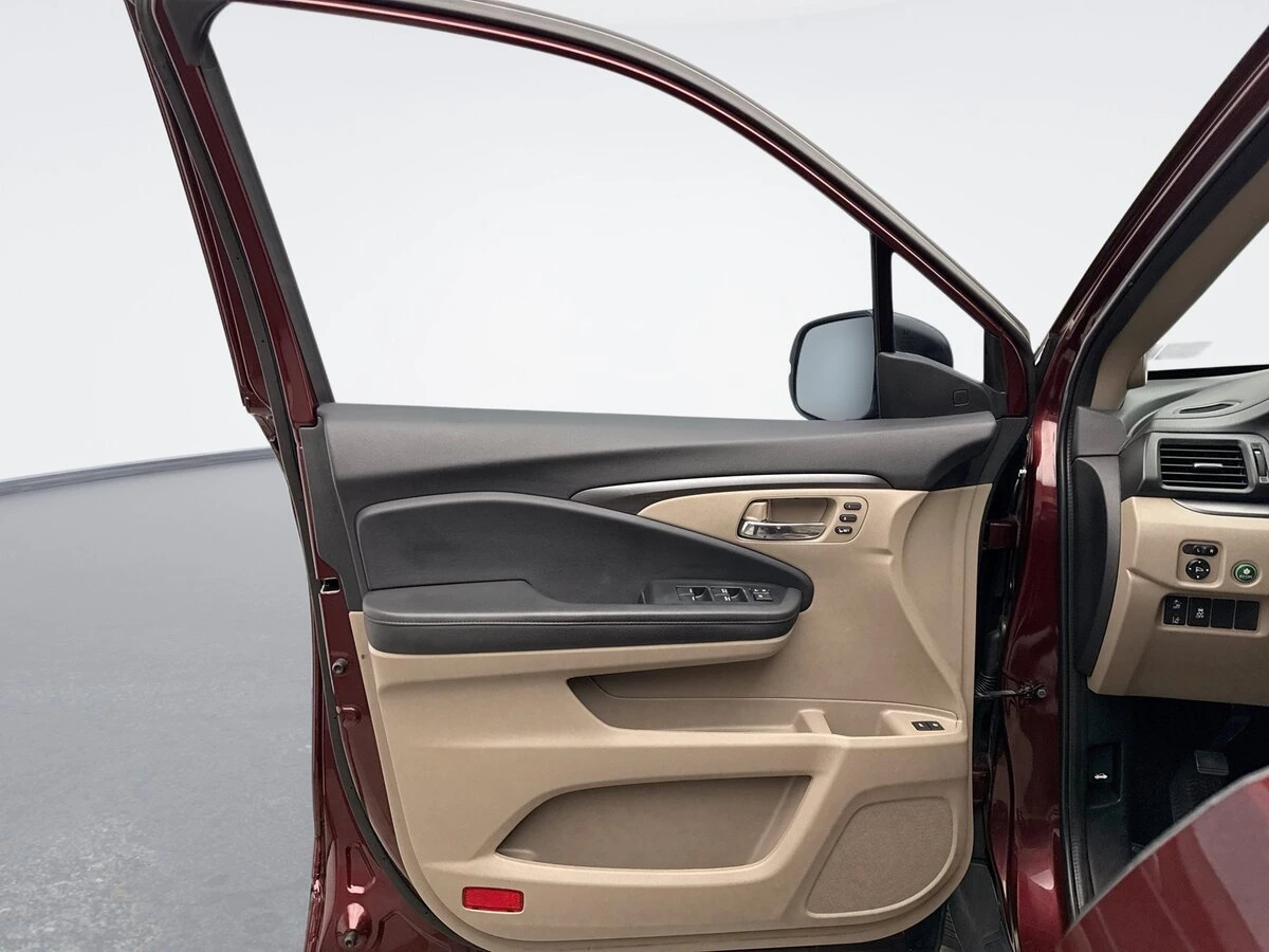 2022 Honda Pilot SE - Photo 11