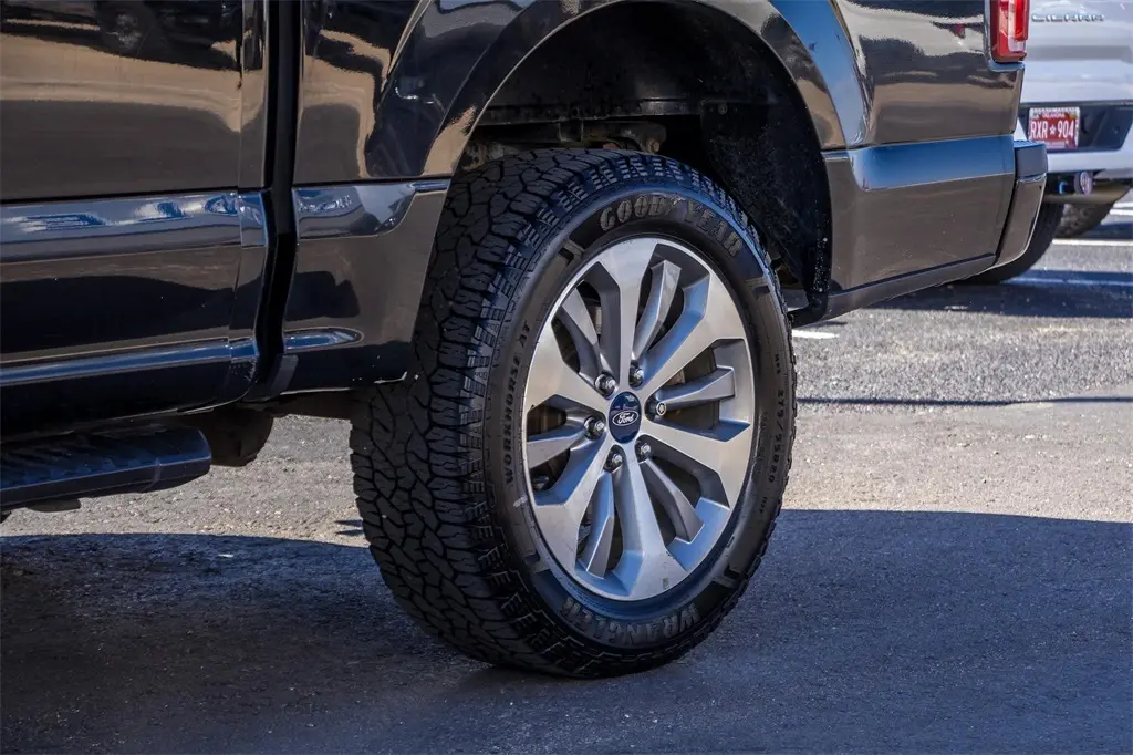 2018 Ford F-150 XL STX photo 3