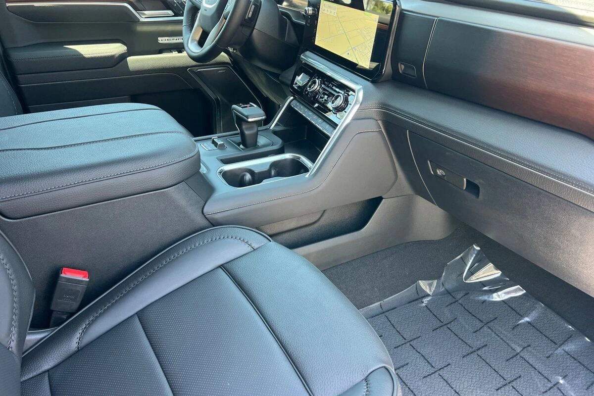 2026 GMC Sierra 1500 Denali - Photo 17