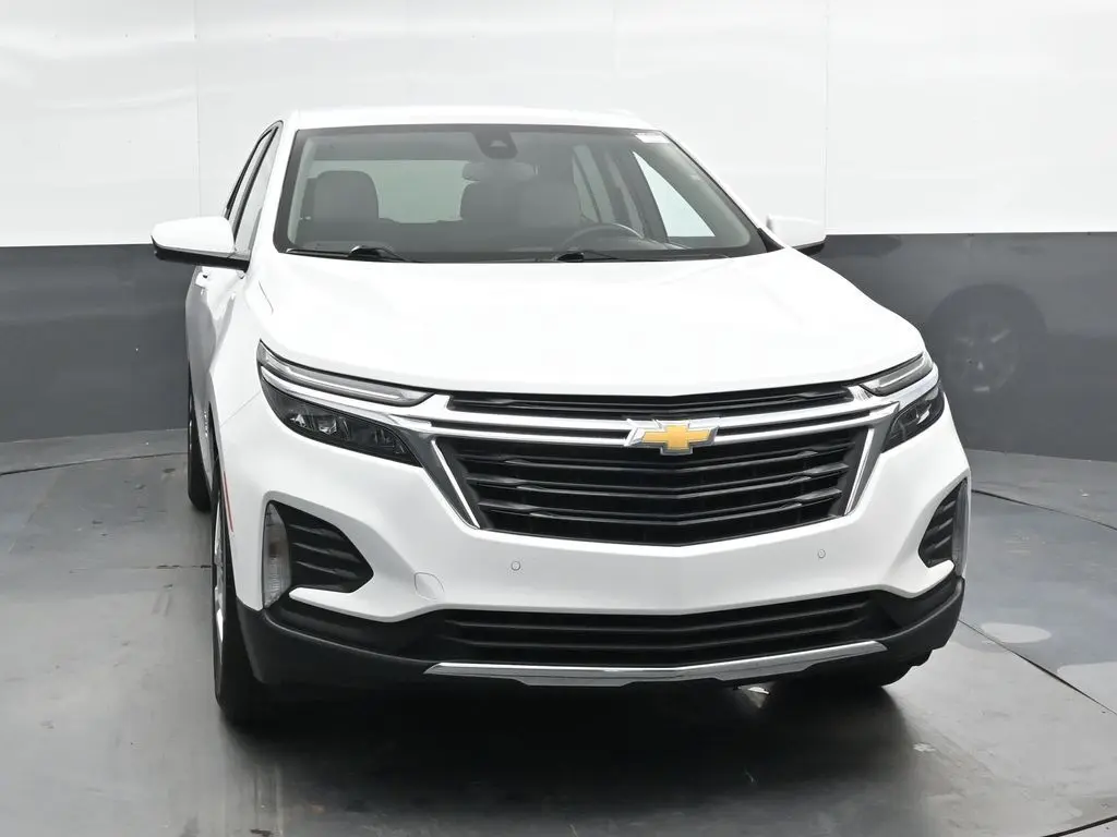 2024 Chevrolet Equinox LT photo 4
