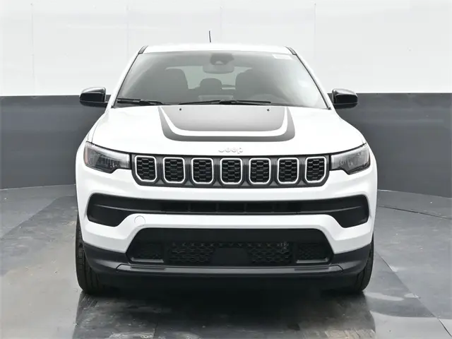 2025 Jeep Compass Sport photo 2