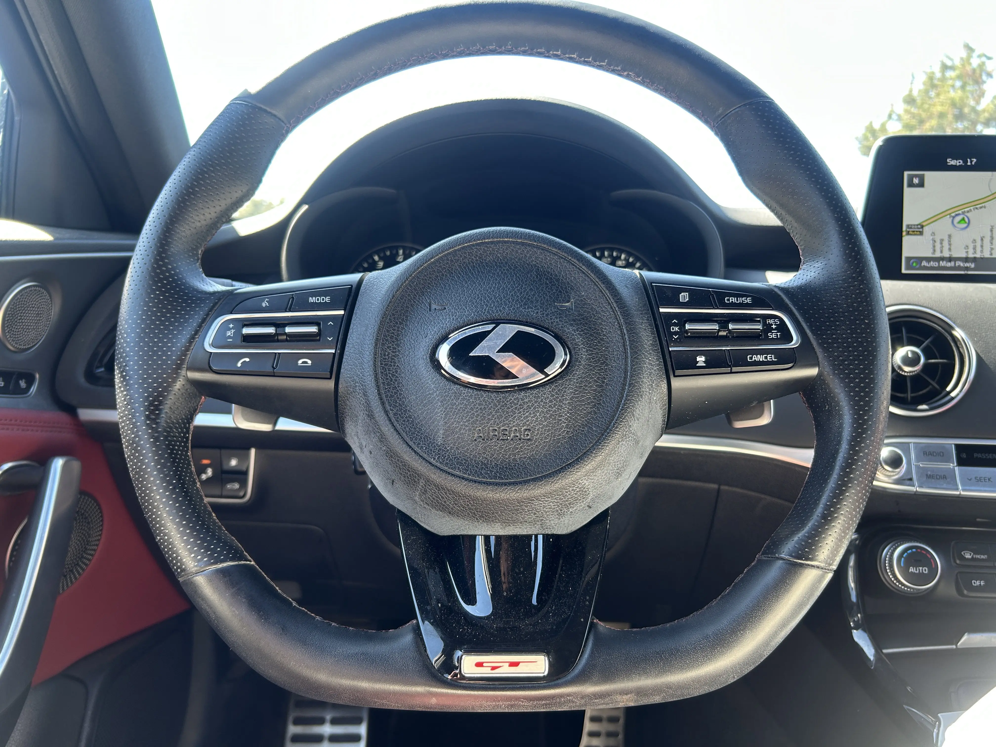 2018 Kia Stinger GT2 photo 11