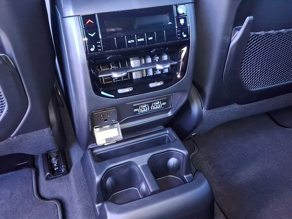 2025 Jeep Grand Cherokee L Limited - Photo 19