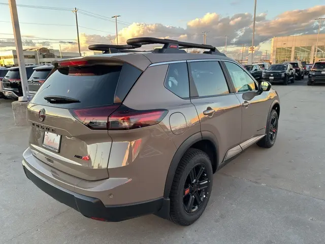 2026 Nissan Rogue SV photo 3