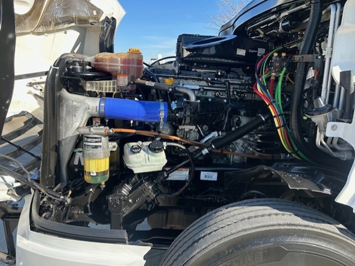 2024 Freightliner Cascadia - image 15