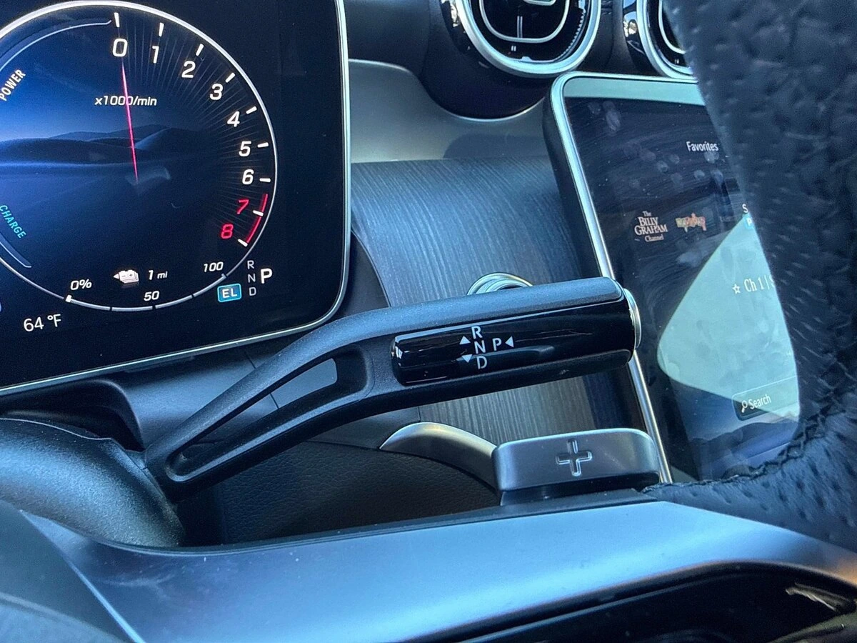 2025 Mercedes-Benz GLC Base - Photo 33