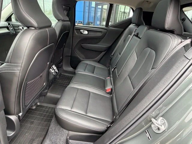 2026 Volvo XC40 Ultra - Photo 13