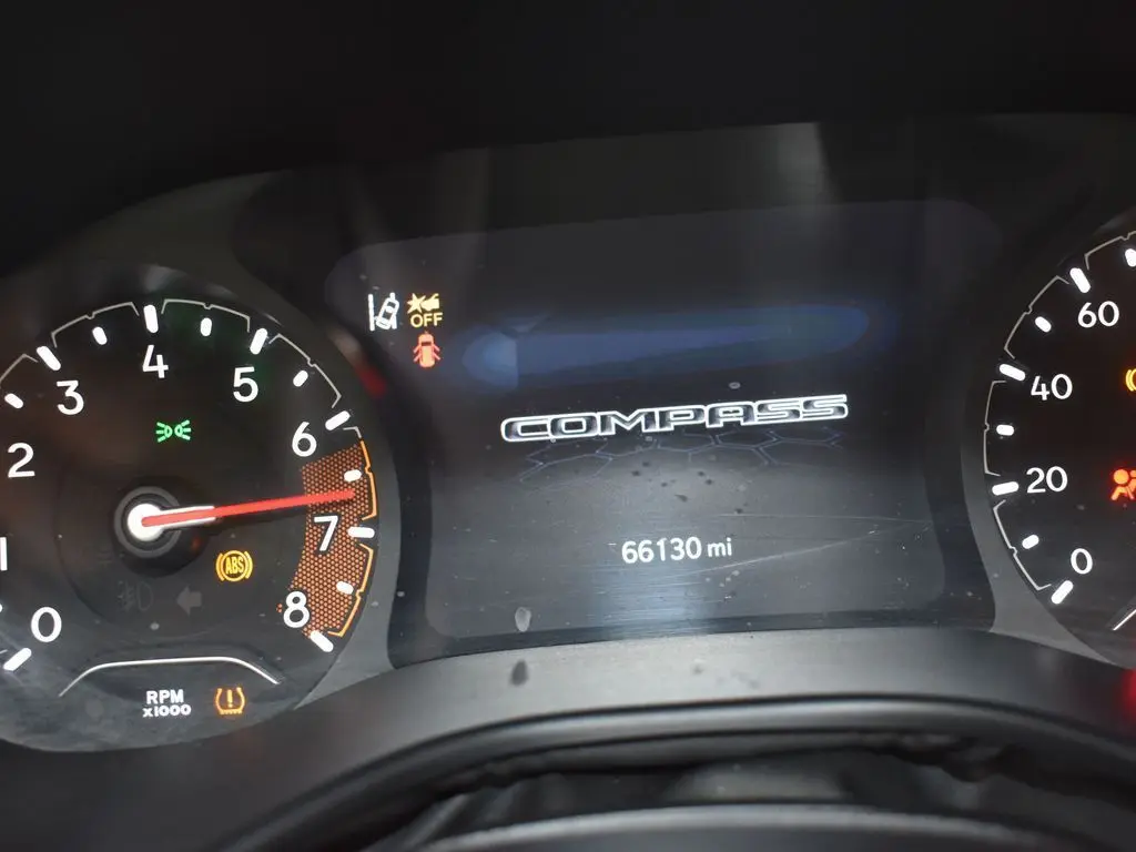 2023 Jeep Compass Latitude photo 13