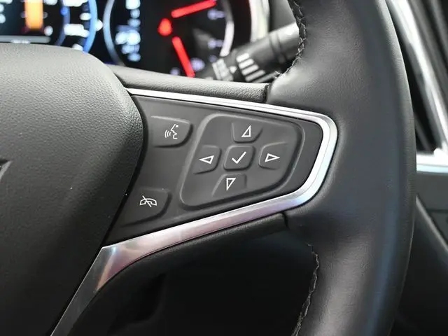 2024 Chevrolet Malibu Premier 2LT photo 28
