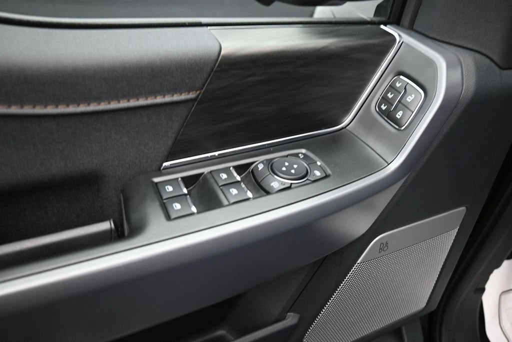 2025 Ford F-150 Lariat - Photo 12