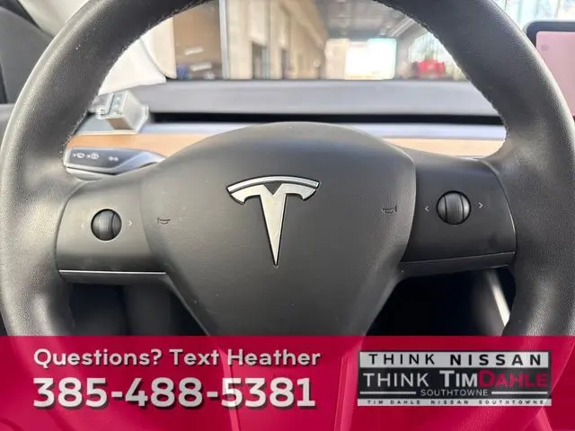 2020 Tesla Model Y Long Range photo 13