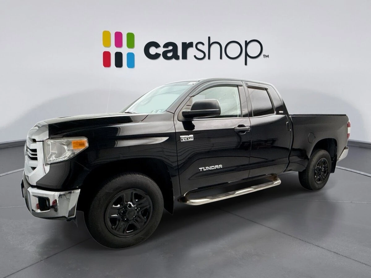 2017 Toyota Tundra SR5 5.7L 4WD Double Cab Standard Bed's photo
