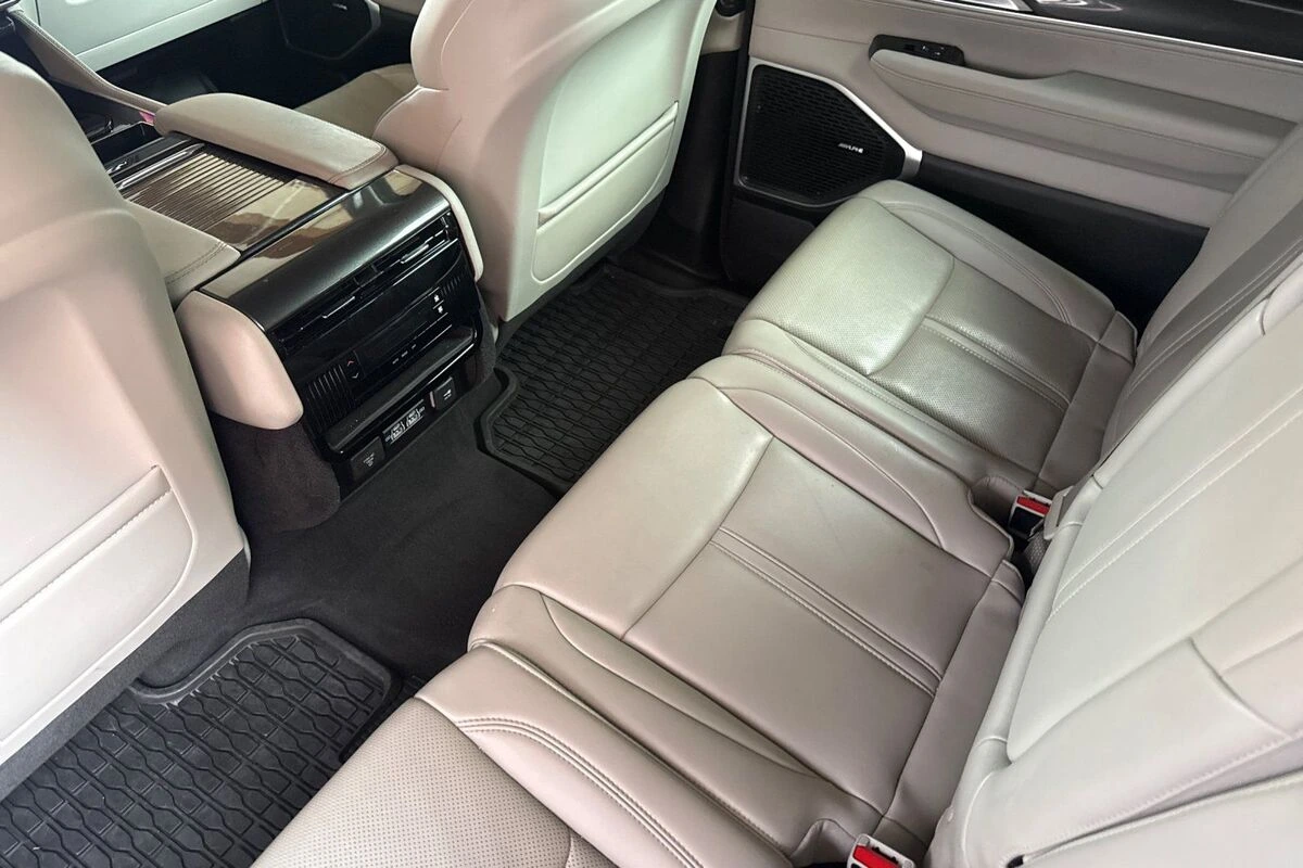 2023 Jeep Wagoneer Series I - Photo 12