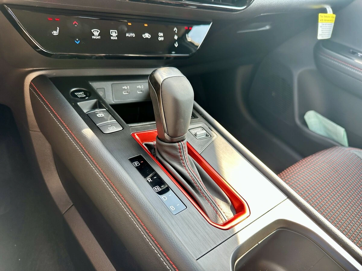 2026 Nissan KICKS SR AWD - Photo 30