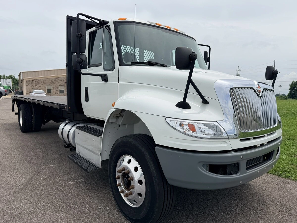 2017 International 4300 in Union City, TN — photo 2