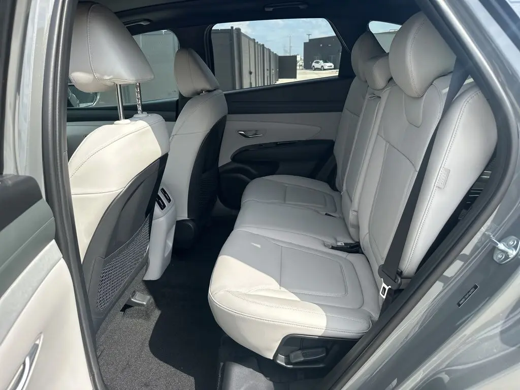 2026 Hyundai Tucson Limited photo 18