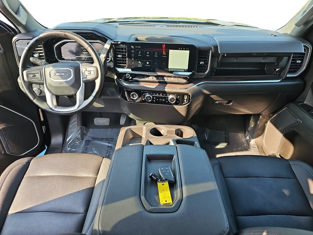 2024 GMC Sierra 1500 SLT - Photo 13