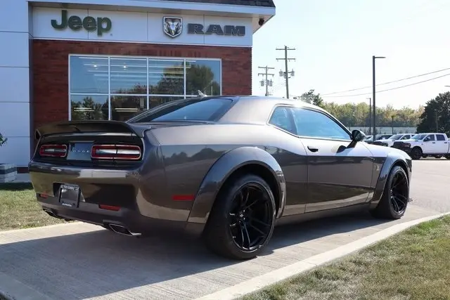 2023 Dodge Challenger R/T Scat Pack Widebody photo 33