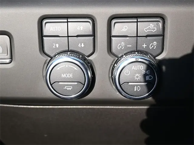 2024 Gmc Sierra HD AT4 photo 18