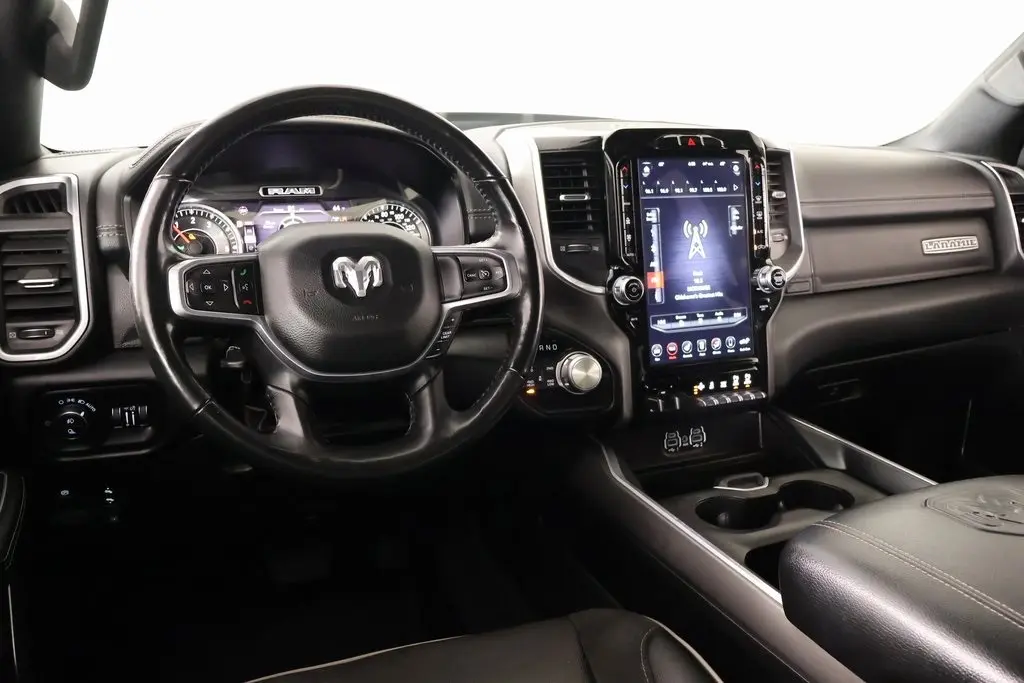 2020 Ram 1500 Laramie photo 2