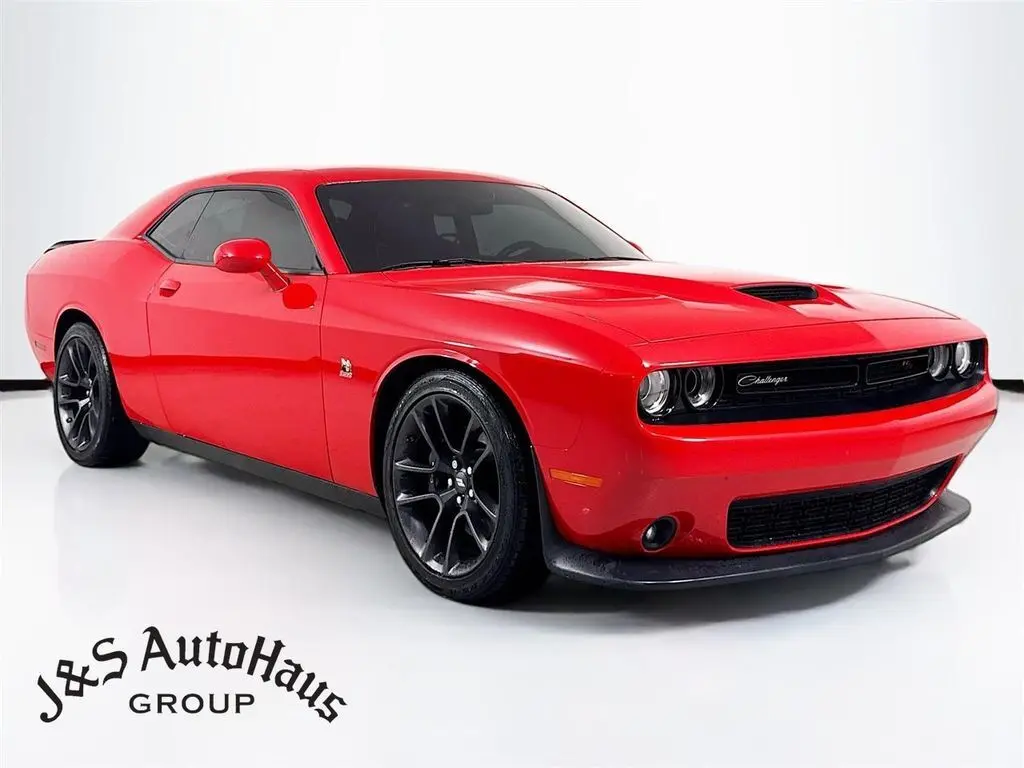 2021 Dodge Challenger R/T's photo