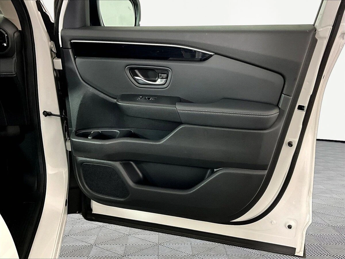 2025 Honda Pilot EX-L - Photo 27