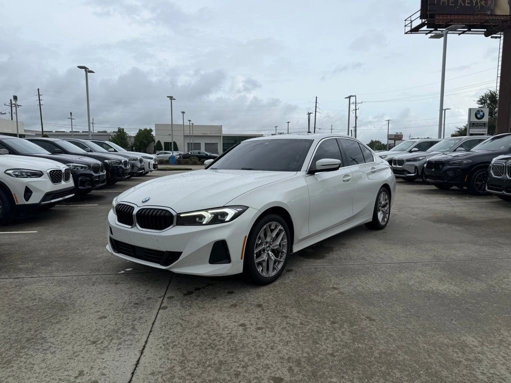 2025 BMW 3 Series 330i Sedan's photo