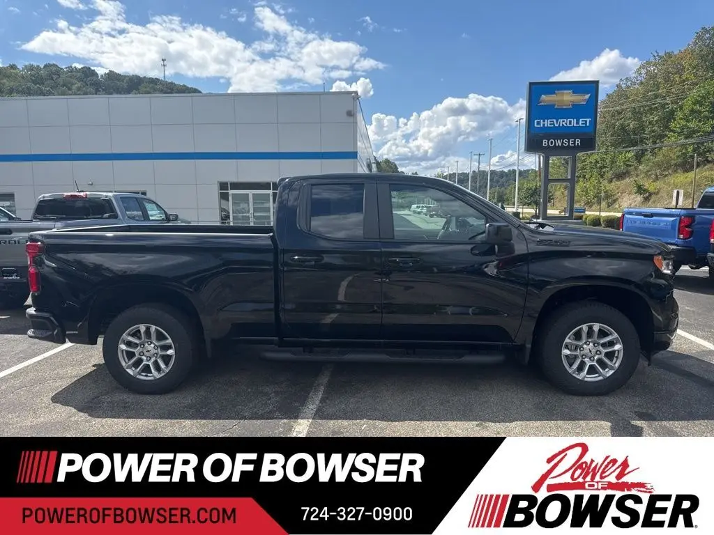 2026 Chevrolet Silverado 1500 RST photo 4
