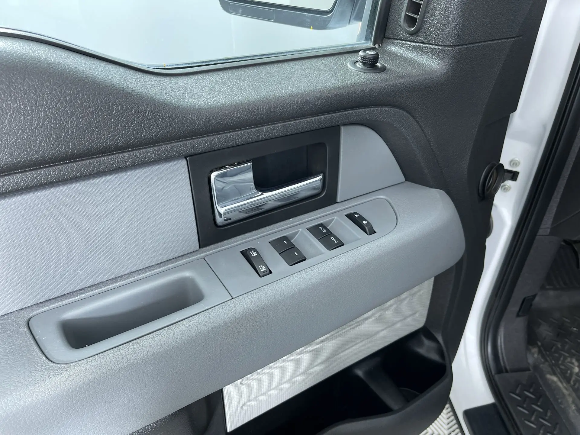 2013 Ford F-150 XL photo 12