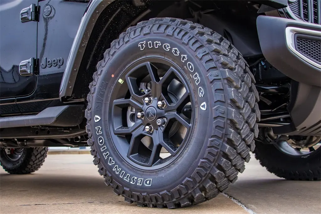 2025 Jeep Gladiator Sport photo 4
