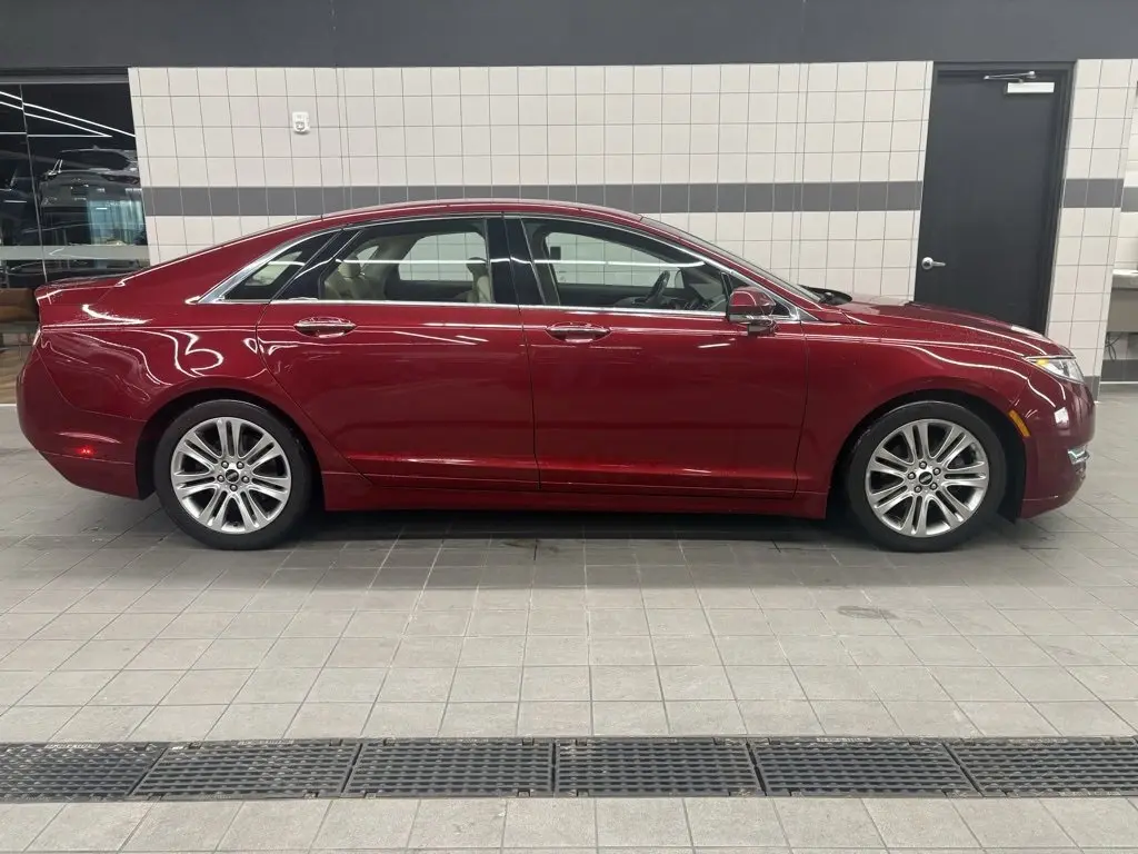 2014 Lincoln MKZ Base's photo