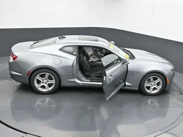 2023 Chevrolet Camaro 1LT photo 56
