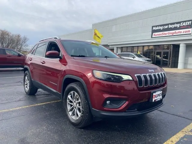 Used 2019 Jeep Cherokee Latitude Plus with VIN 1C4PJMLX0KD168745 for sale in Sterling, IL
