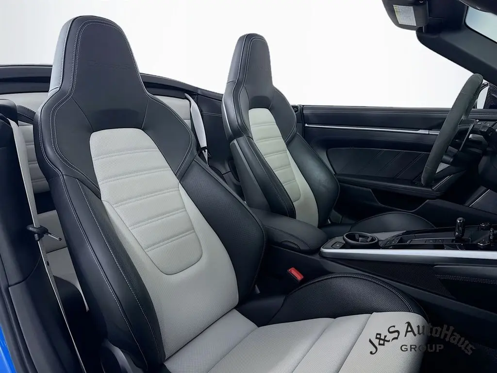 2022 Porsche 911 Turbo S photo 33