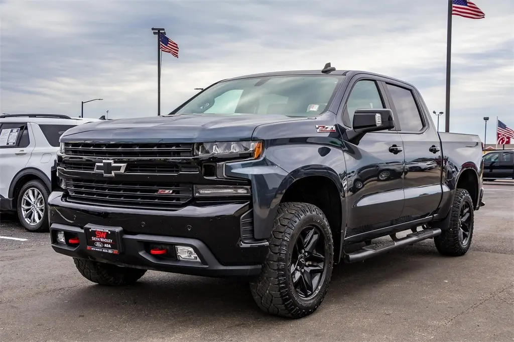 2020 Chevrolet Silverado 1500 LT Trail Boss Z71 photo 3