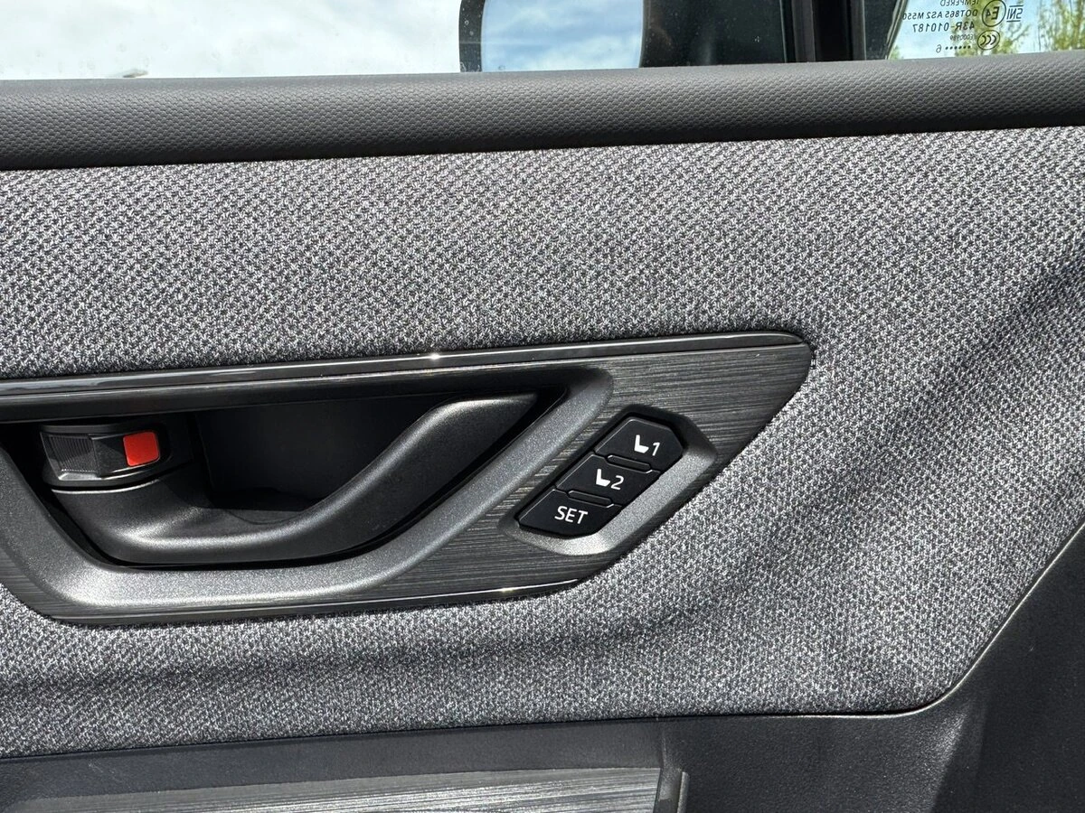 2026 Subaru Outback Limited - Photo 11
