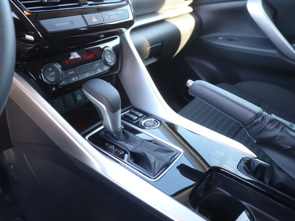2026 Mitsubishi Eclipse Cross LE - Photo 34