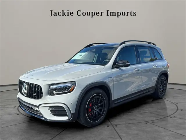 2026 Mercedes-Benz GLB AMG GLB 35's photo