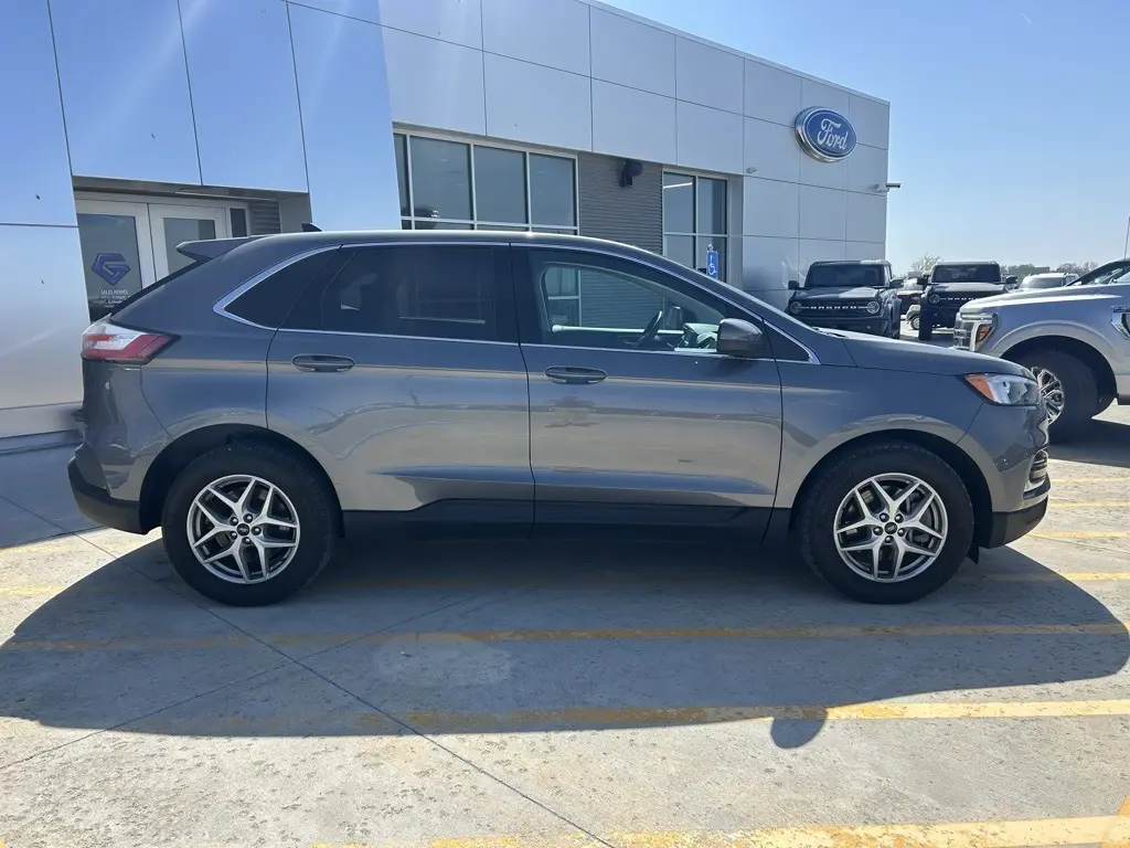 Used 2022 Ford Edge SEL with VIN 2FMPK4J97NBA48982 for sale in Clay Center, KS