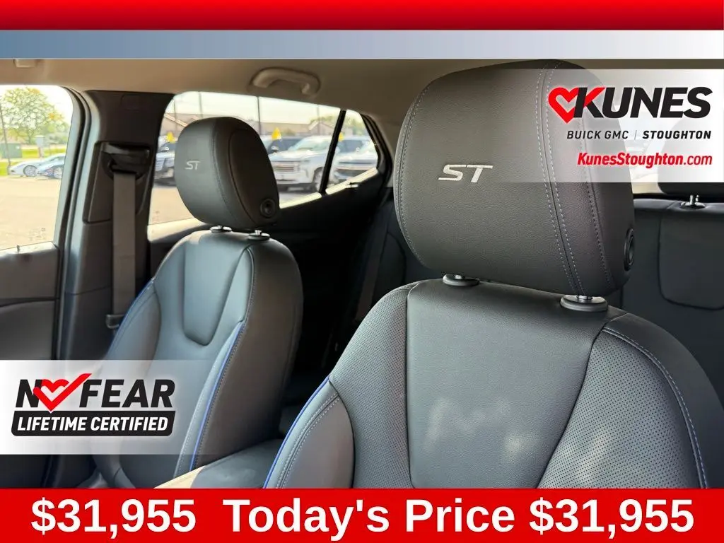 2026 Buick Encore GX Sport Touring photo 15